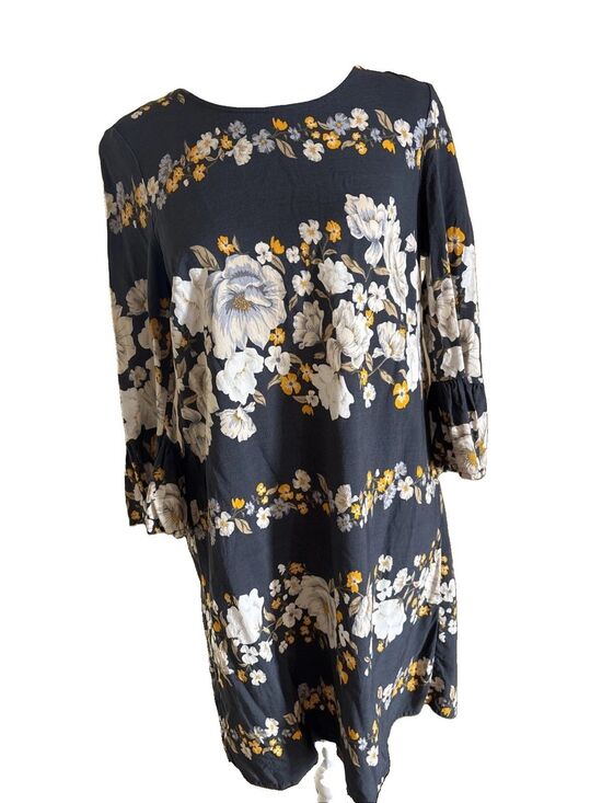 Old Navy Dresses & Skirts - Old Navy XS Women’s Sheath Floral Dress With Bell Sleeves